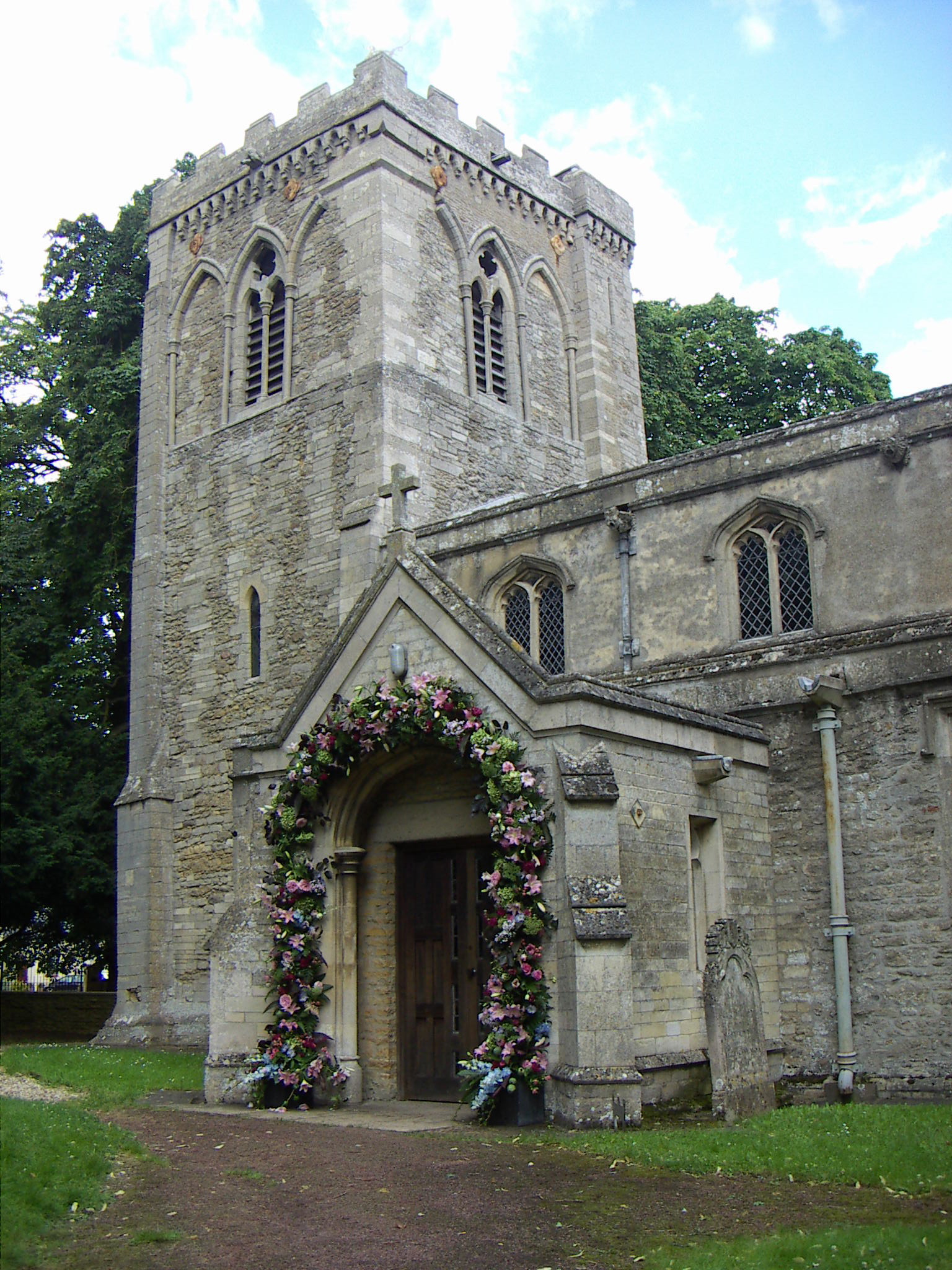 wedding flowers at St. Andrews